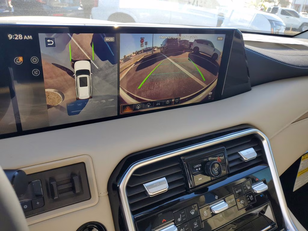 2026 Everest White Pearl Tricoat Nissan Armada Platinum Reserve 4X4 SUV