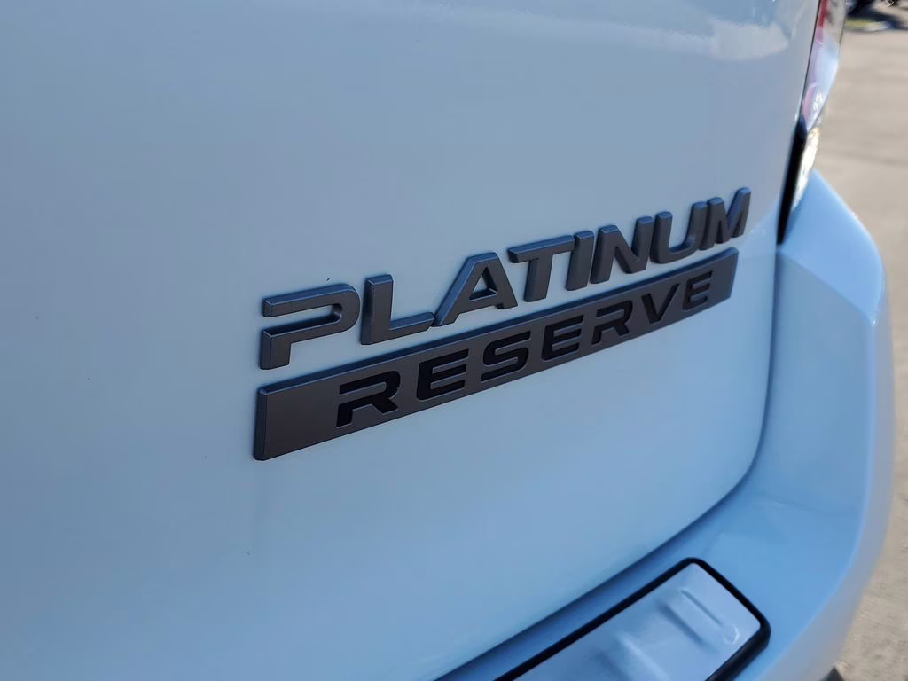 2026 Everest White Pearl Tricoat Nissan Armada Platinum Reserve 4X4 SUV