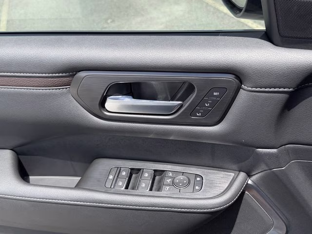 2026 Alpine Metallic Nissan Armada Platinum 4X4 SUV