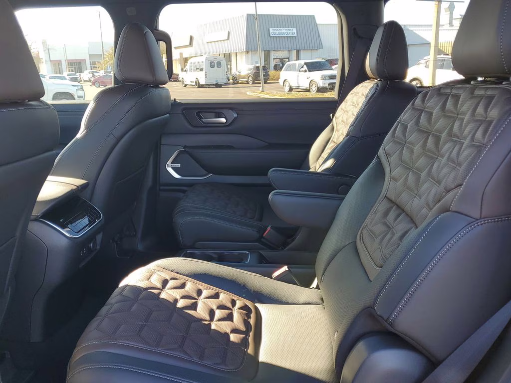 2026 Alpine Metallic Nissan Armada Platinum 4X4 SUV