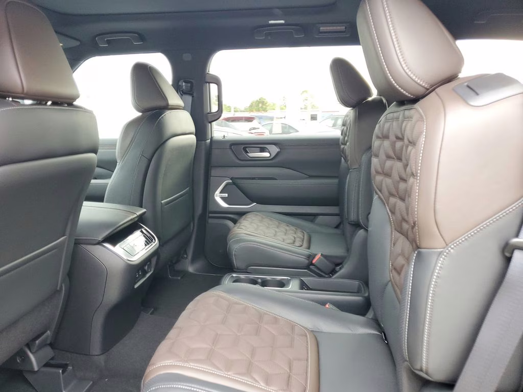 2026 Alpine Metallic Nissan Armada Platinum 4X4 SUV