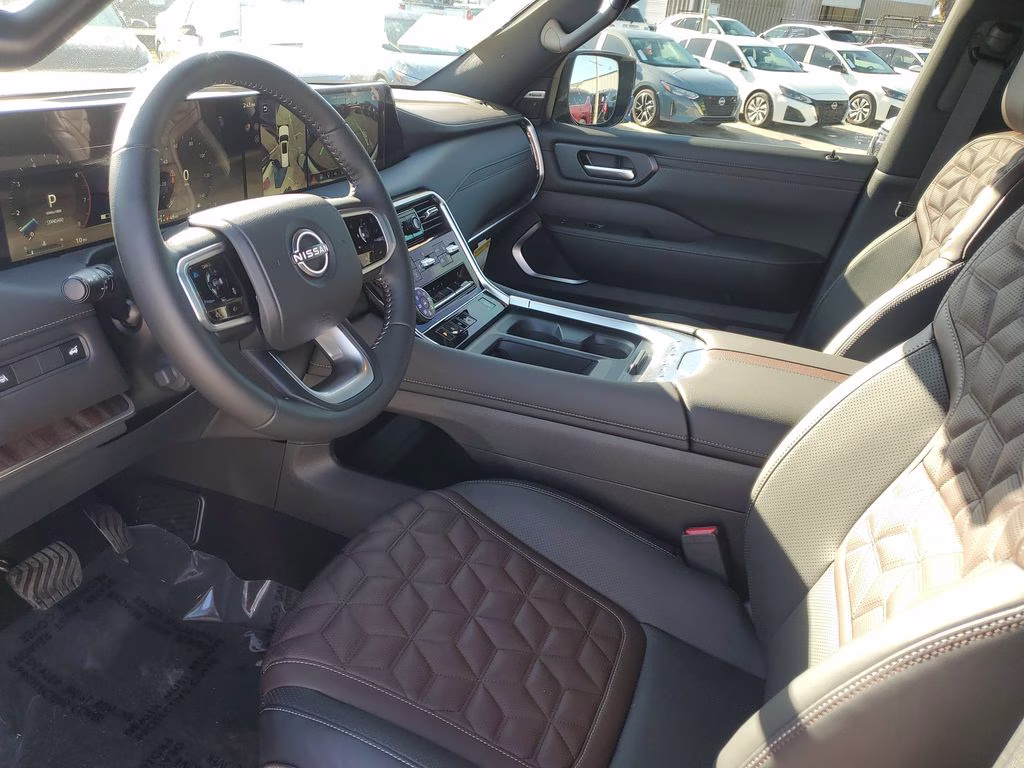 2026 Alpine Metallic/Super Blk Nissan Armada Platinum 4X4 SUV