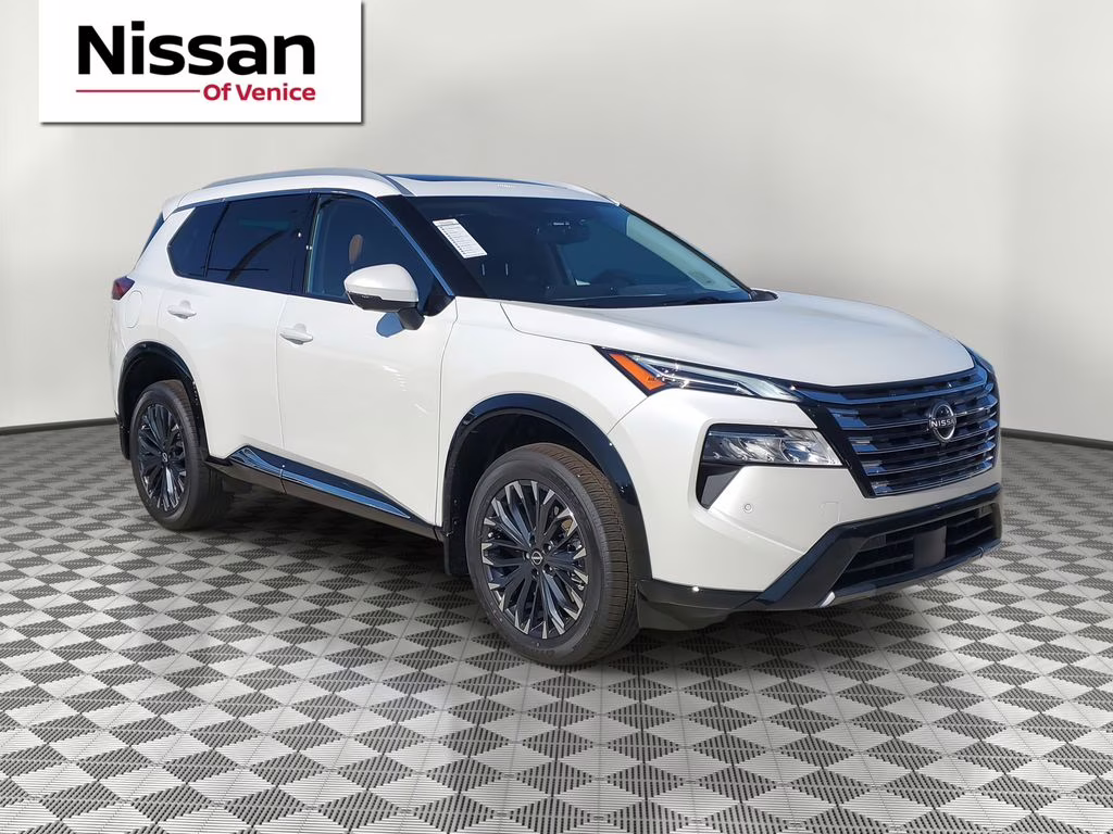 2026 Everest White Pearl Tricoat Nissan Rogue Platinum AWD SUV