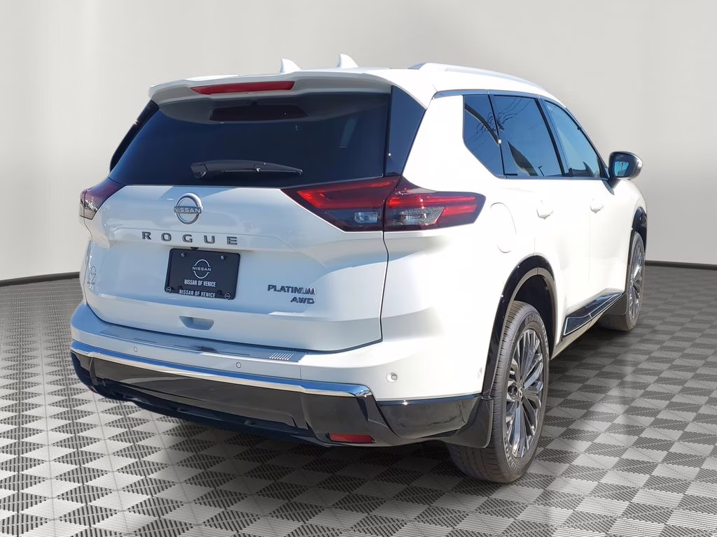 2026 Everest White Pearl Tricoat Nissan Rogue Platinum AWD SUV