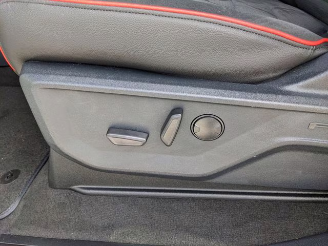 2026 Avalanche Ford Super Duty F-250 SRW Lariat 4X4 Truck