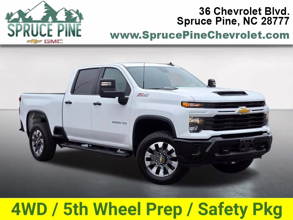 2026 Summit White Chevrolet Silverado 2500HD Custom 4X4 Truck