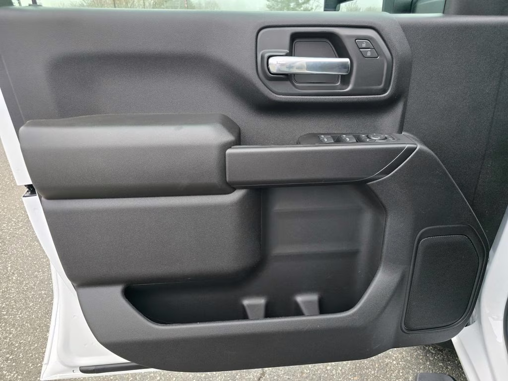 2026 Summit White Chevrolet Silverado 2500HD Custom 4X4 Truck