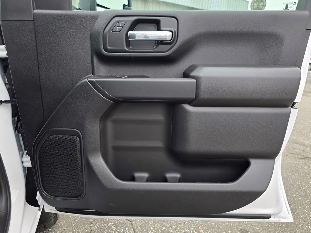 2026 Summit White Chevrolet Silverado 2500HD Custom 4X4 Truck