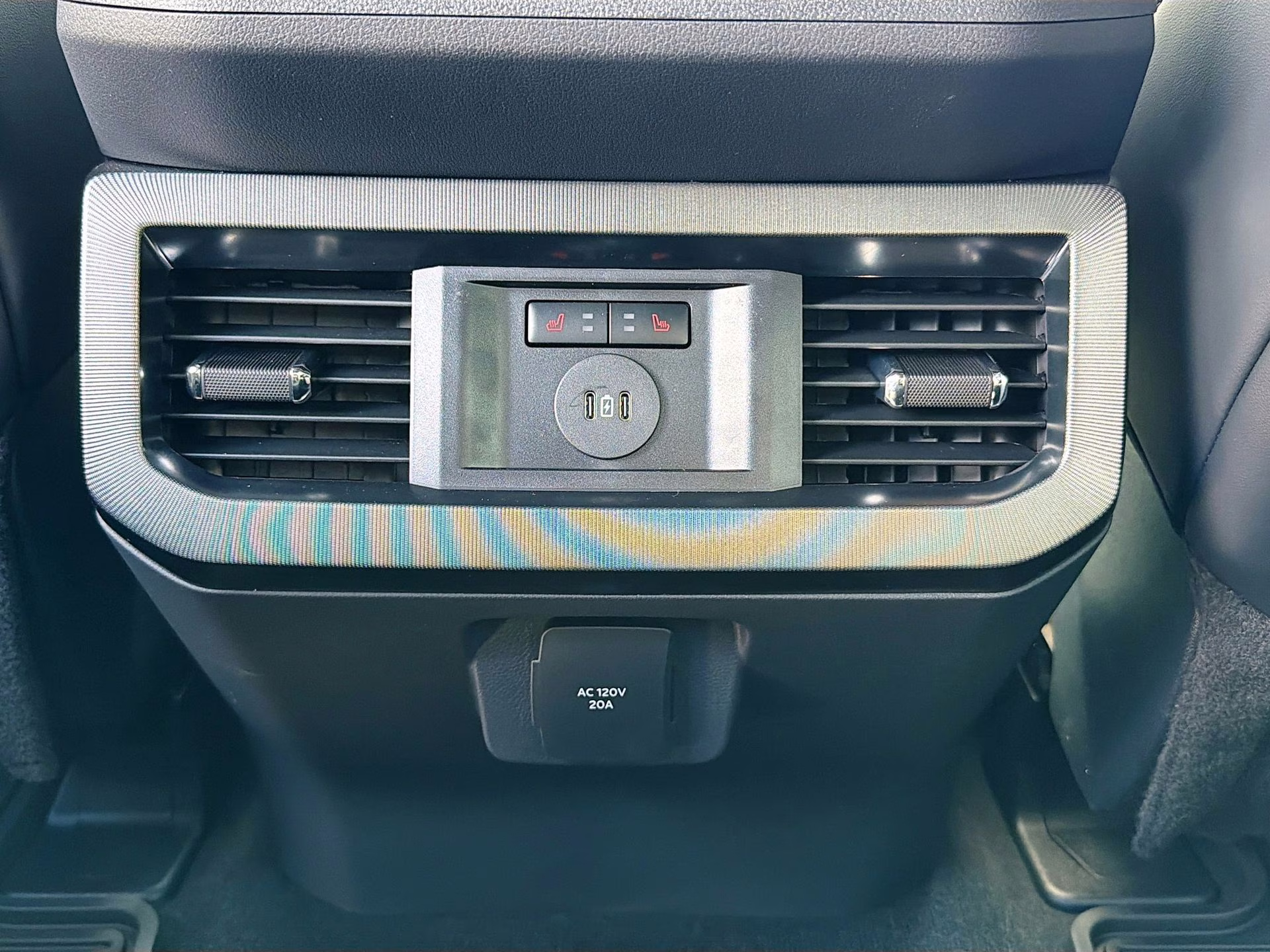 2026 Avalanche Ford Super Duty F-250 SRW Platinum 4X4 Truck