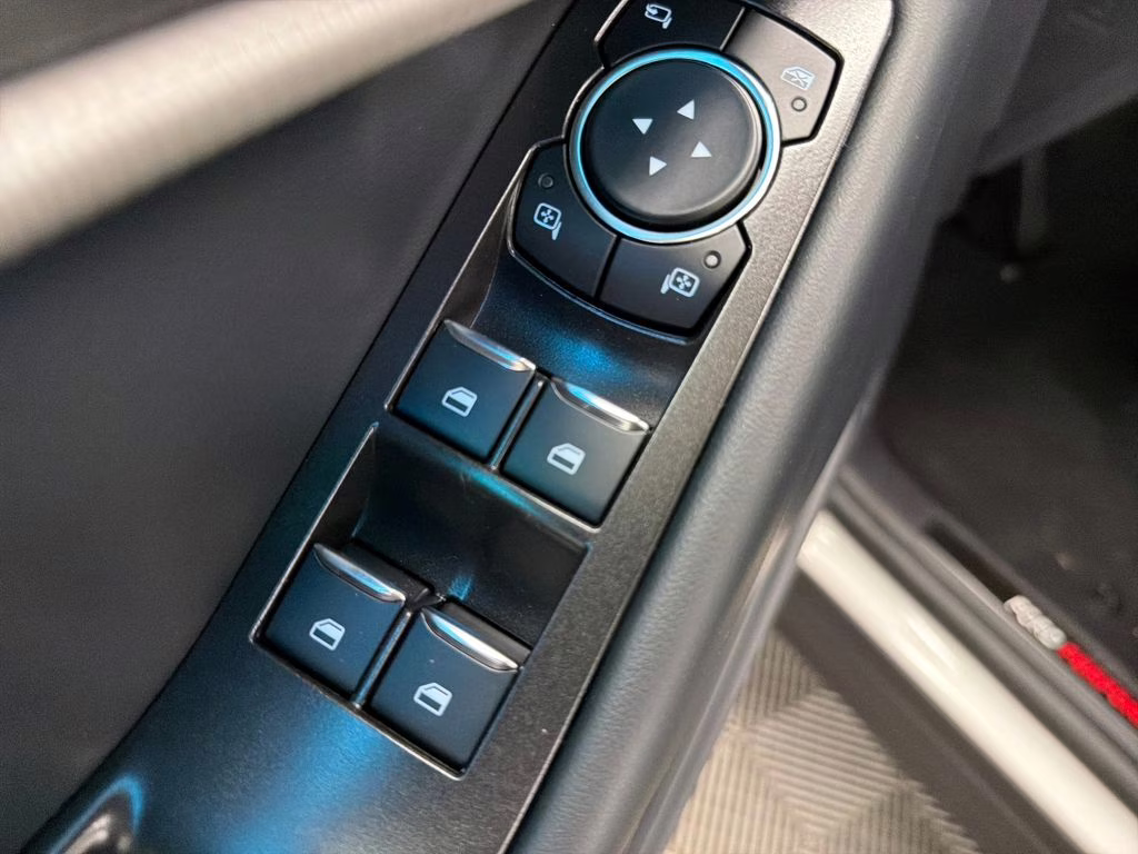 2026 STAR WHITE TRI-COAT Ford Explorer ST 4X4 SUV