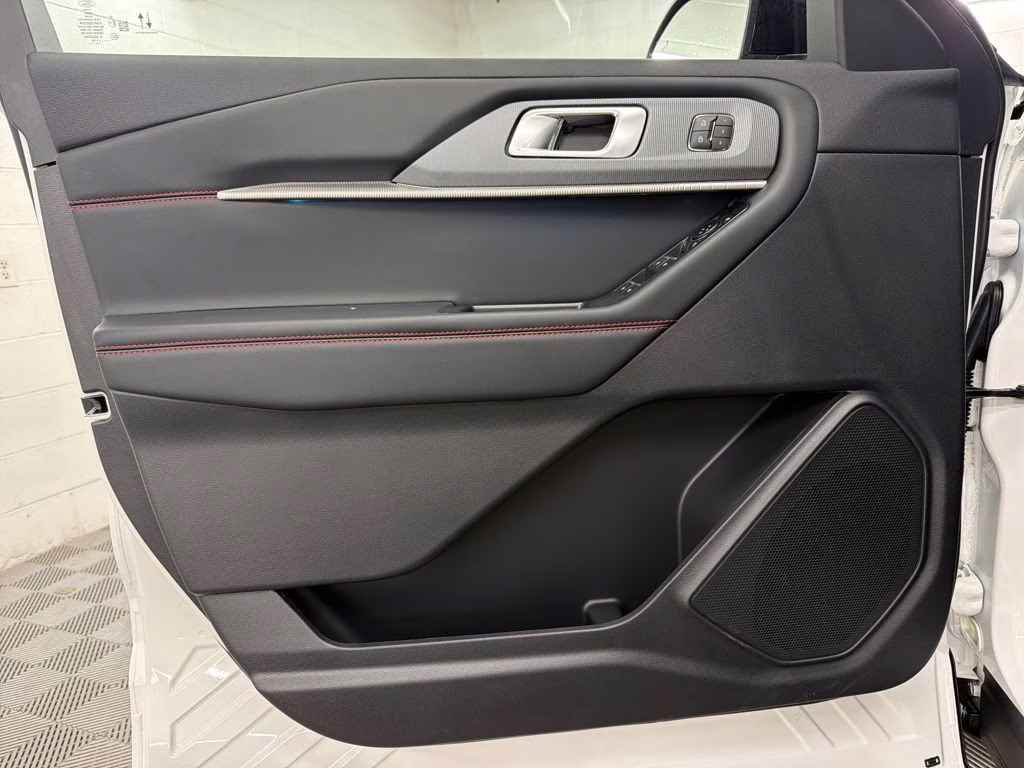 2026 STAR WHITE TRI-COAT Ford Explorer ST 4X4 SUV