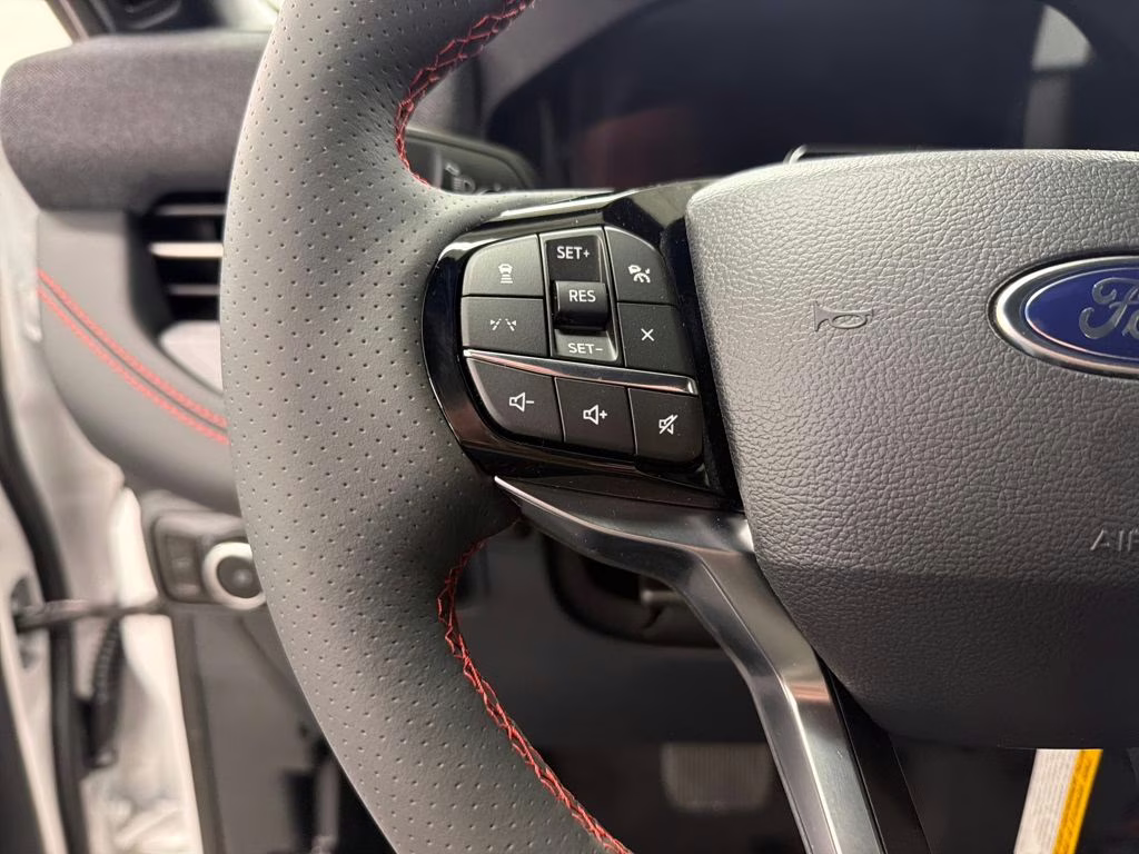 2026 STAR WHITE TRI-COAT Ford Explorer ST 4X4 SUV