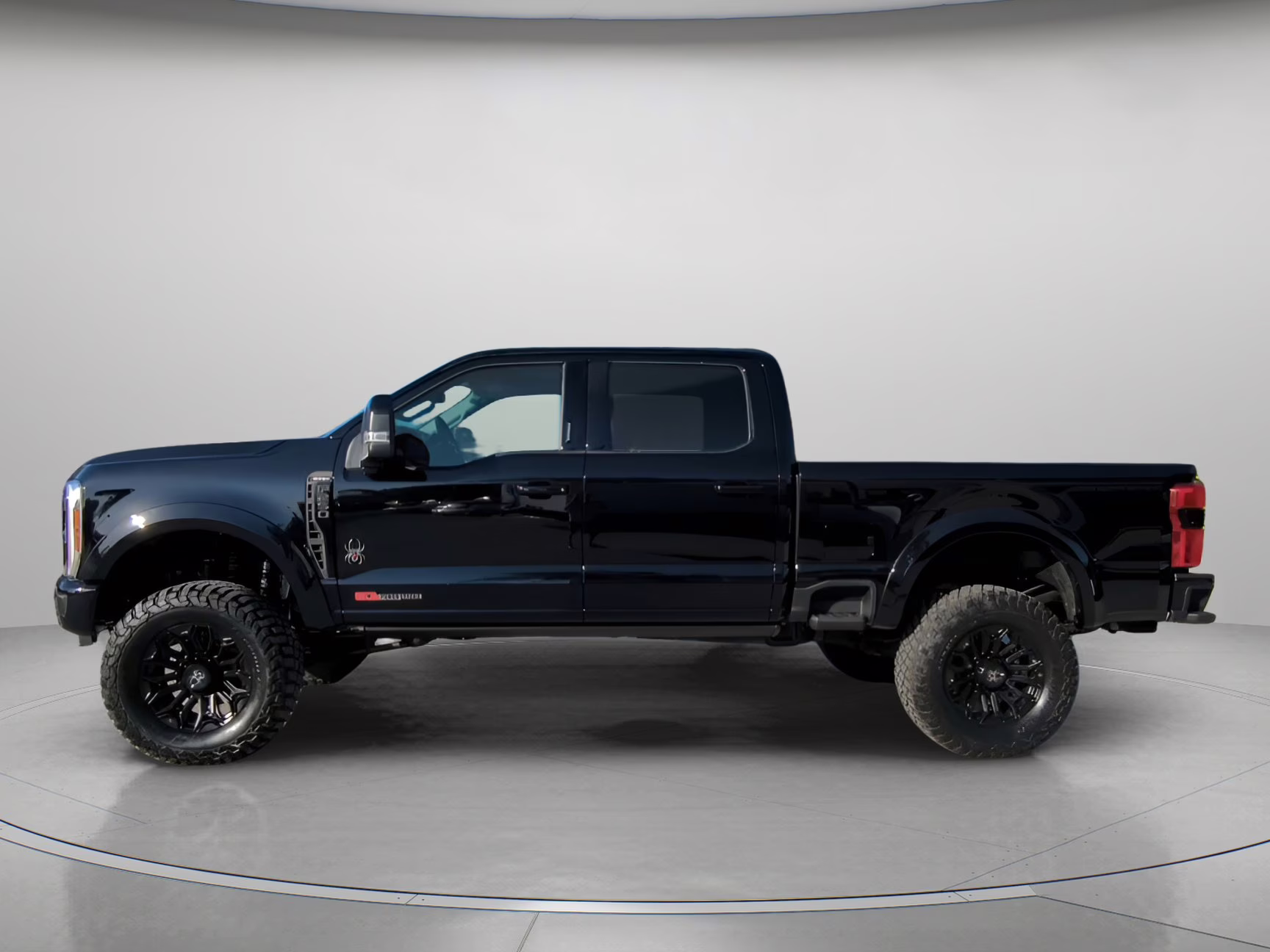 2026 Agate Black Metallic Ford Super Duty F-250 SRW LARIAT Crew Cab Pickup 4X4 Truck