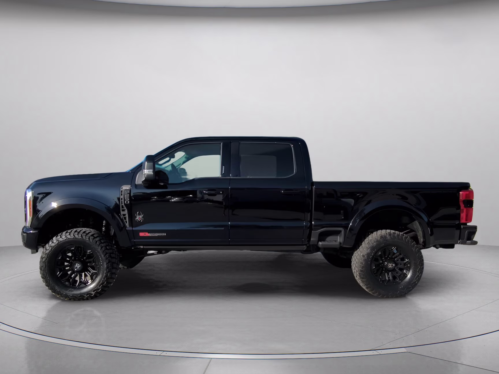2026 Agate Black Metallic Ford Super Duty F-250 SRW LARIAT Crew Cab Pickup 4X4 Truck