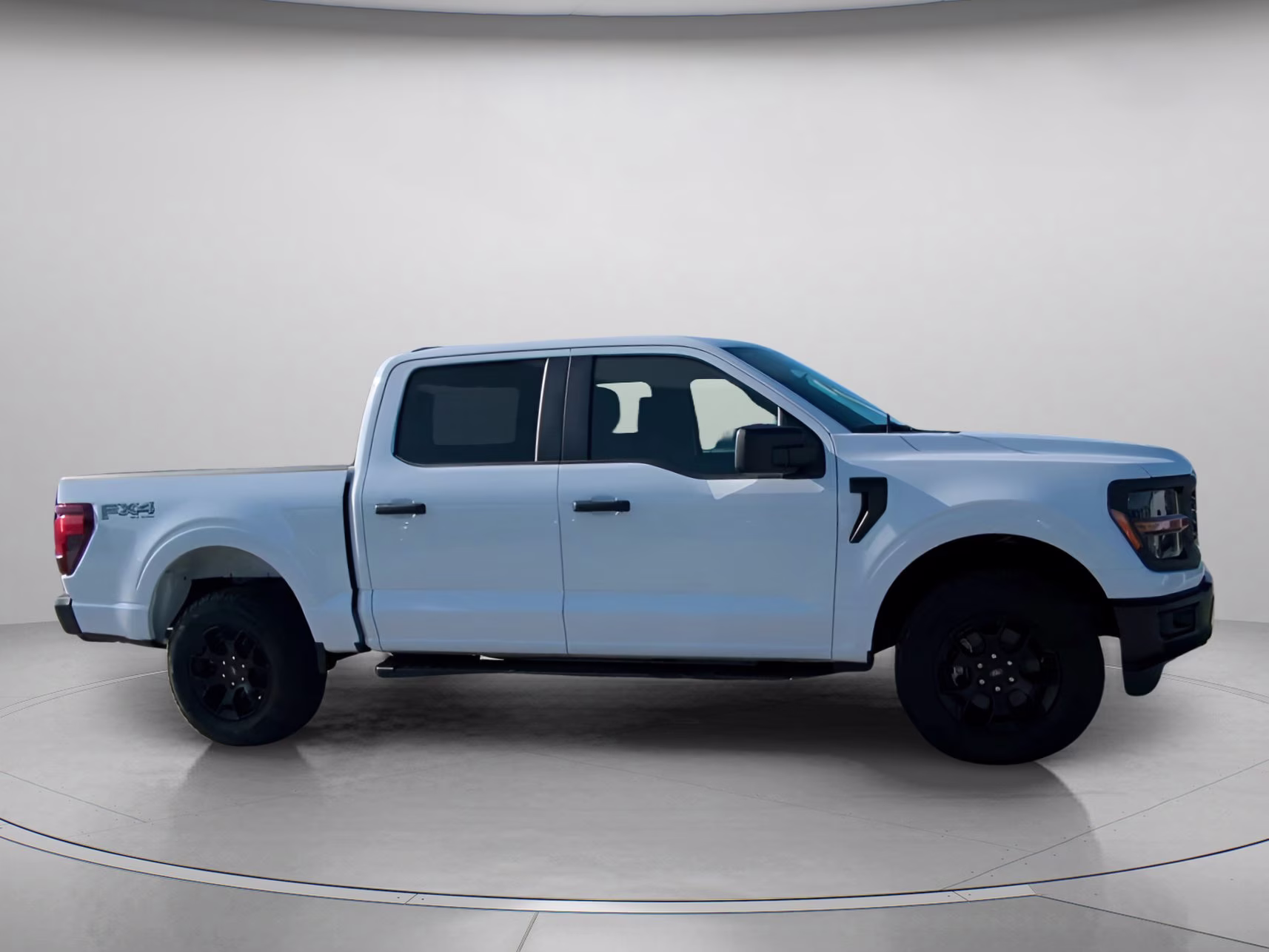 2026 Oxford White Ford F-150 STX Crew Cab Pickup 4X4 Truck