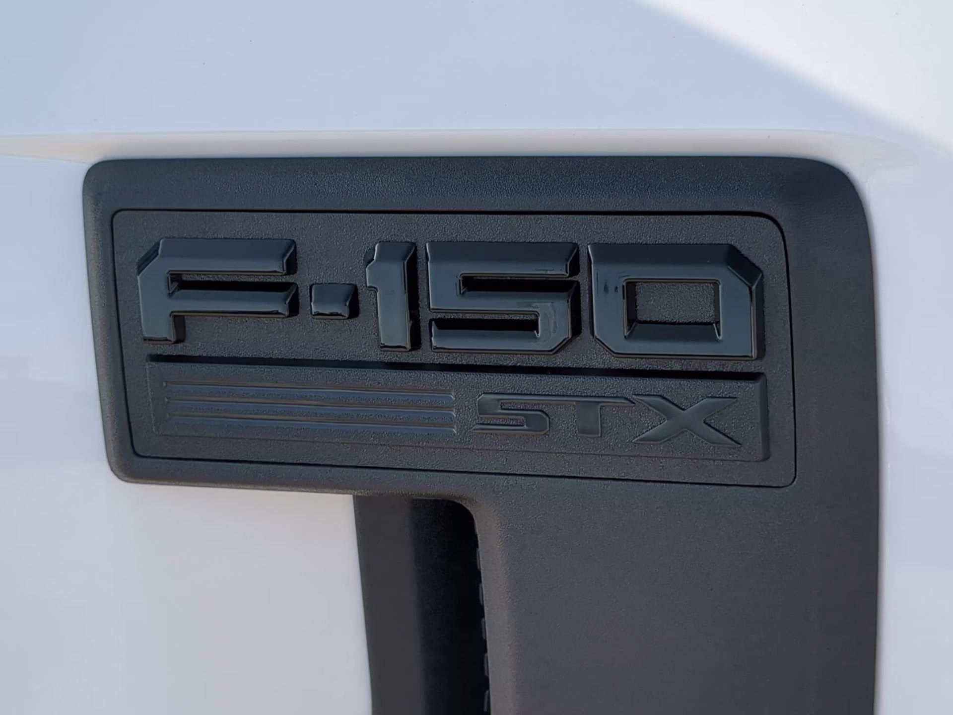 2026 Oxford White Ford F-150 STX Crew Cab Pickup 4X4 Truck