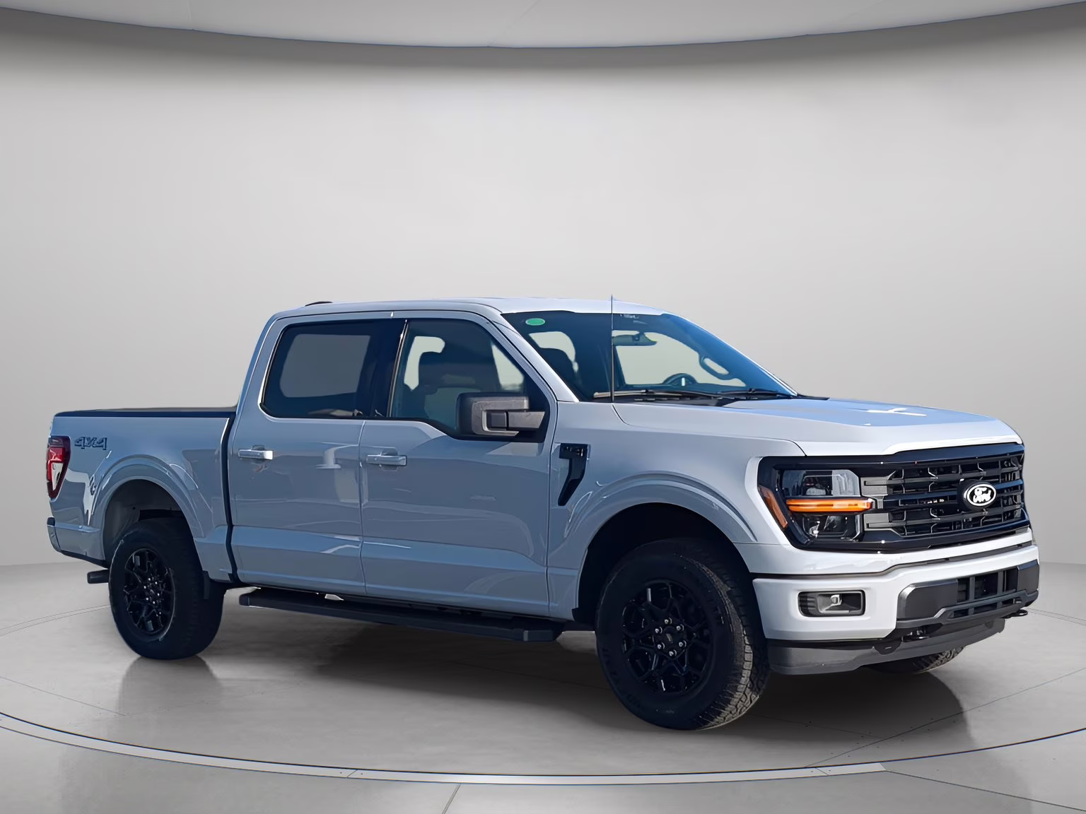 2026 Avalanche Ford F-150 XLT Crew Cab Pickup 4X4 Truck