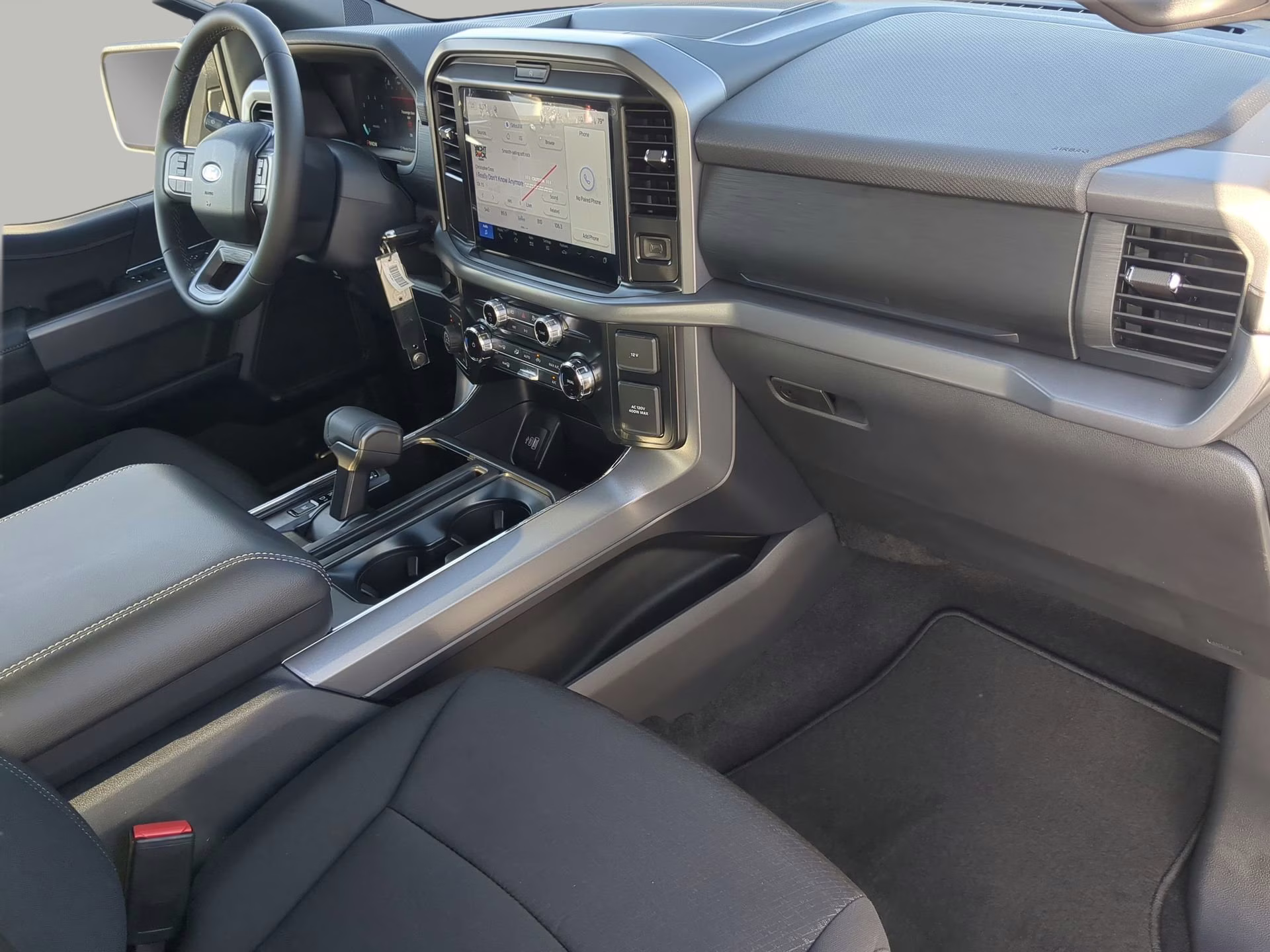 2026 Avalanche Ford F-150 XLT Crew Cab Pickup 4X4 Truck