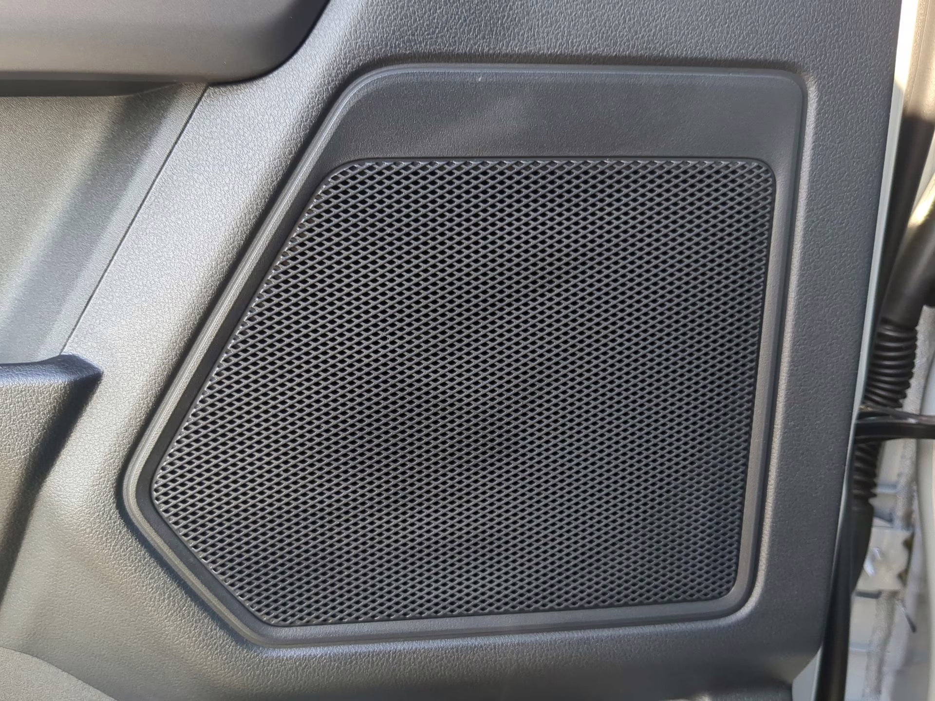 2026 Avalanche Ford F-150 XLT Crew Cab Pickup 4X4 Truck