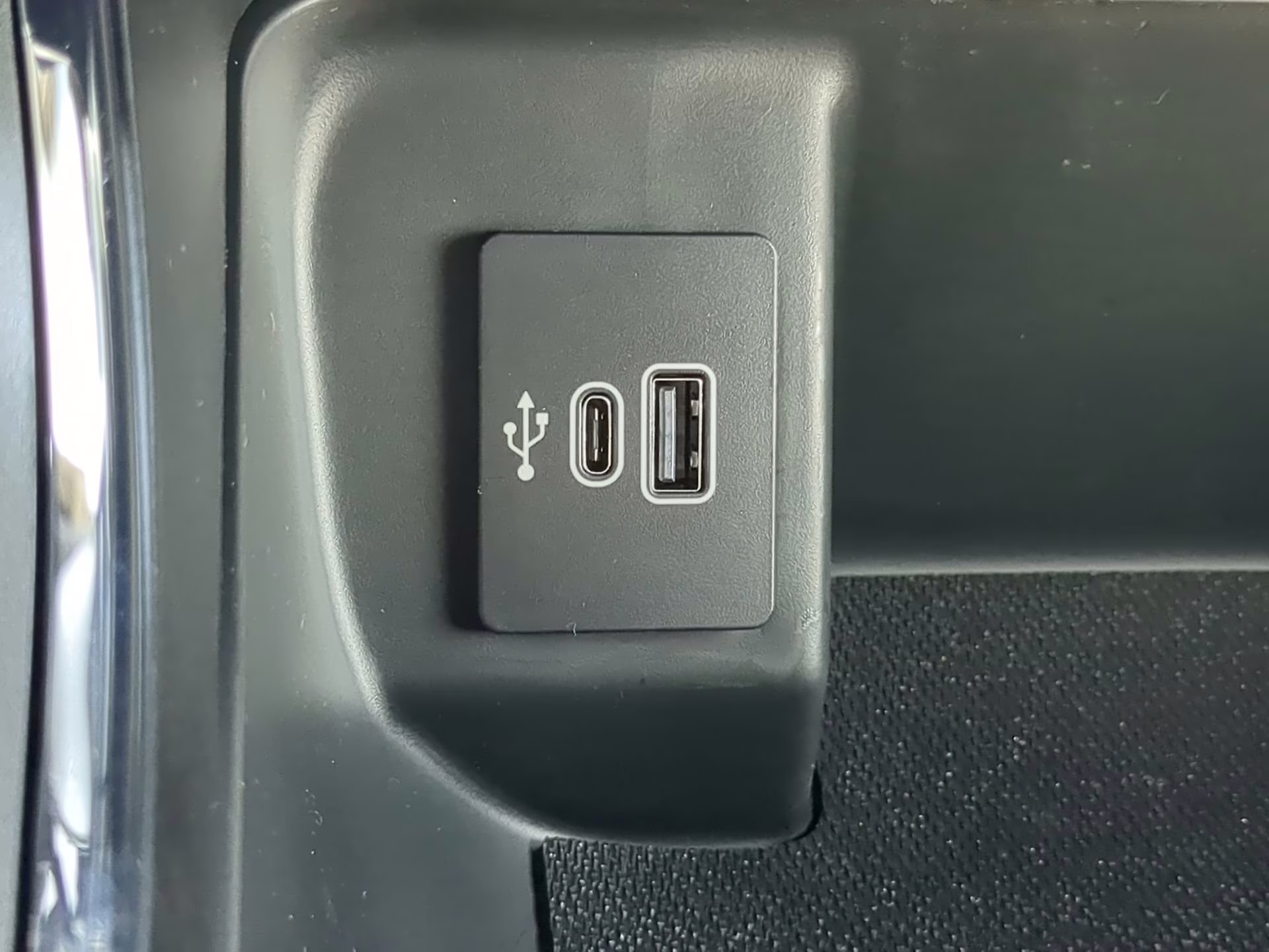 2026 Avalanche Ford F-150 XLT Crew Cab Pickup 4X4 Truck