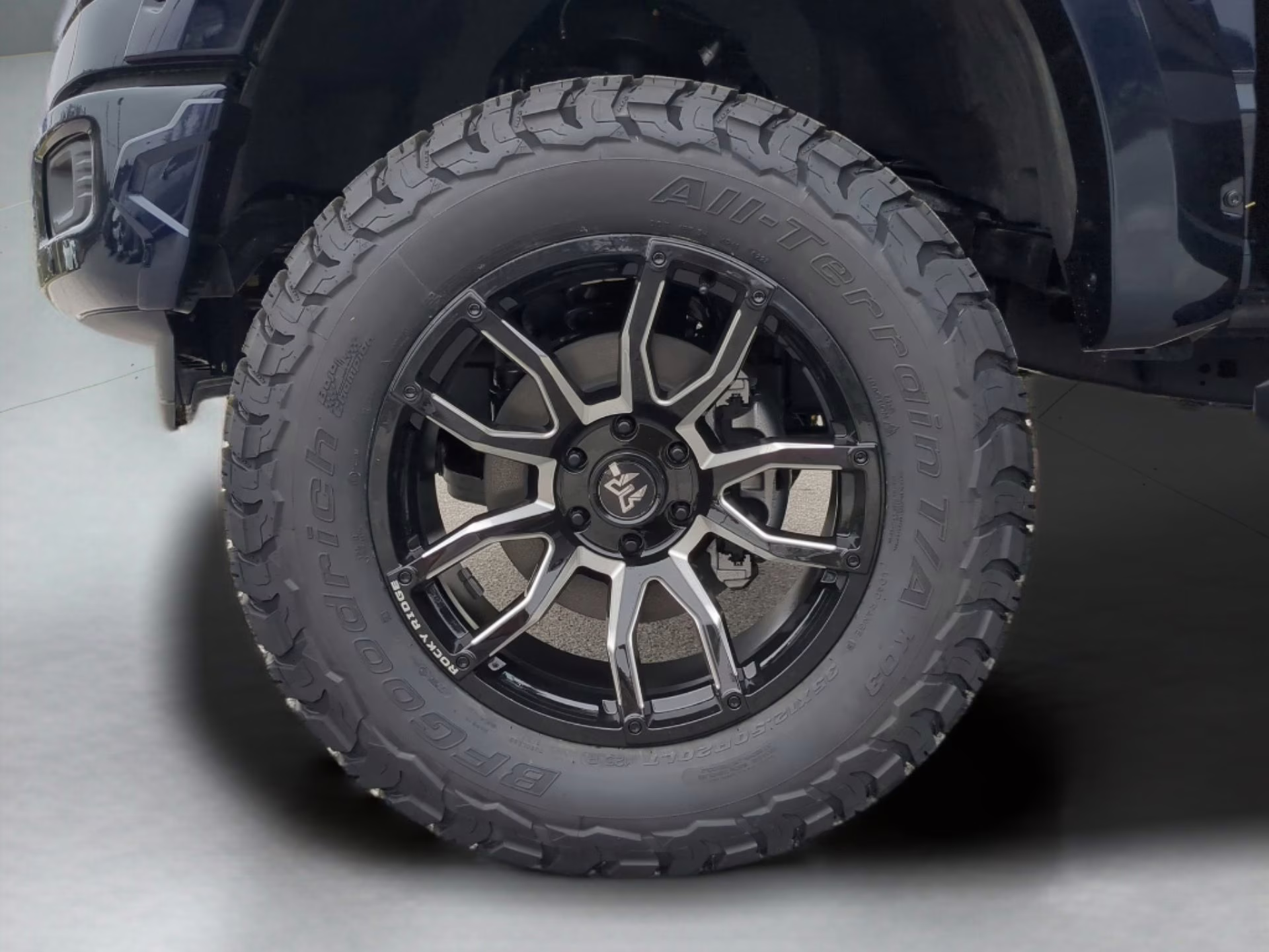 2026 Antimatter Blue Metallic Ford F-150 XLT Crew Cab Pickup 4X4 Truck