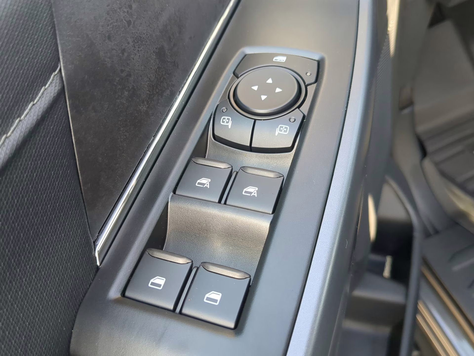 2026 Carbonized Gray Metallic Ford F-150 XLT Crew Cab Pickup 4X4 Truck