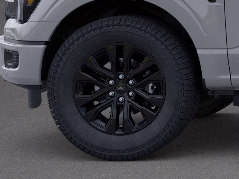 2026 Avalanche Ford F-150 LARIAT Crew Cab Pickup 4X4 Truck