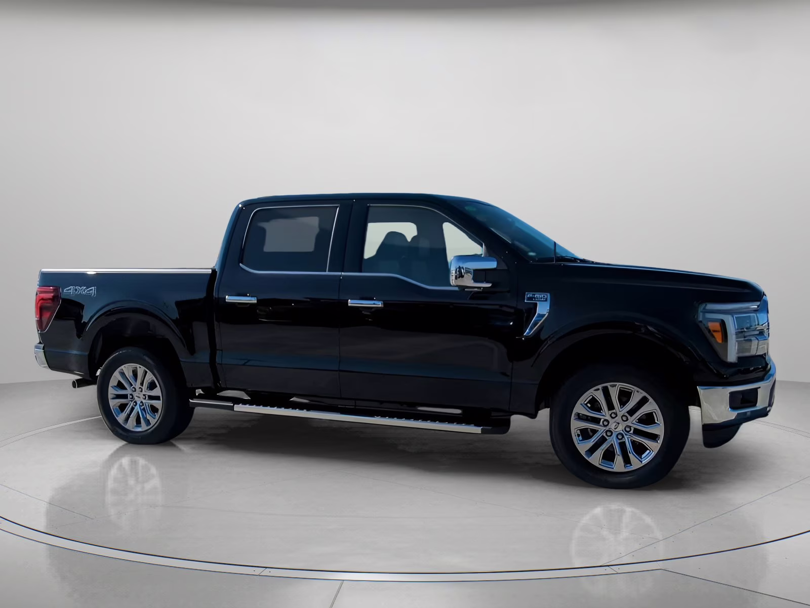 2026 Agate Black Metallic Ford F-150 LARIAT Crew Cab Pickup 4X4 Truck