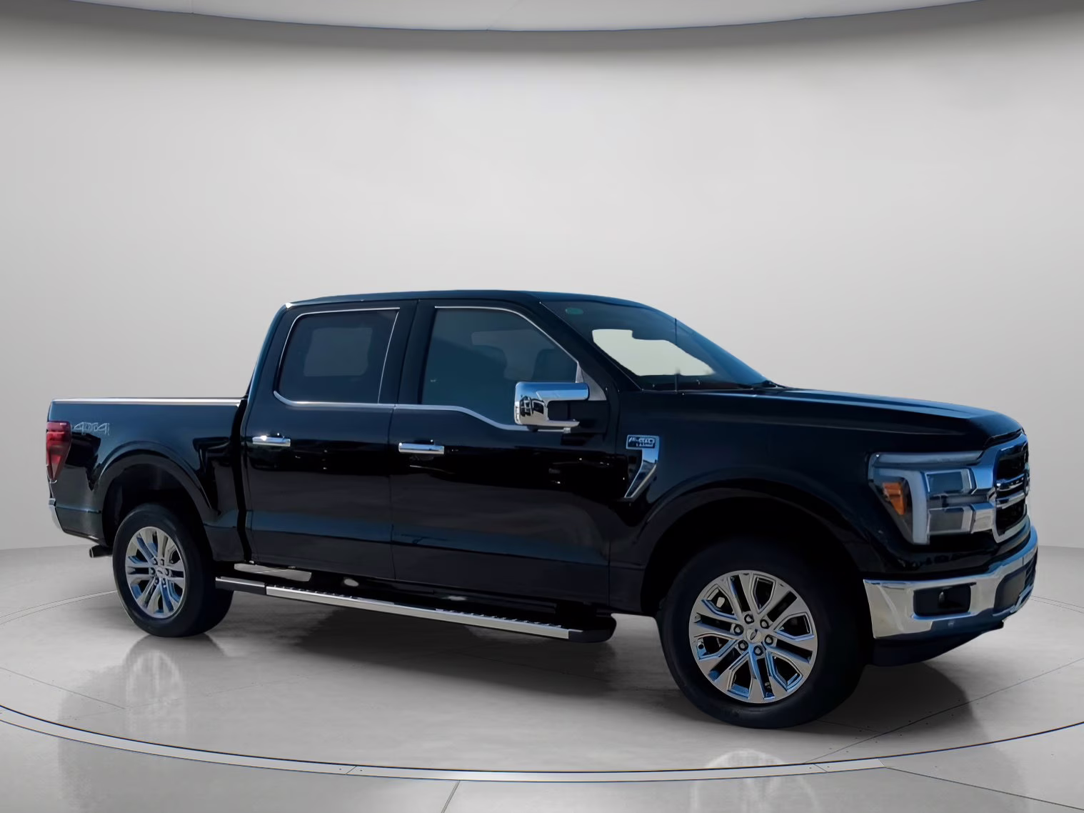 2026 Agate Black Metallic Ford F-150 LARIAT Crew Cab Pickup 4X4 Truck