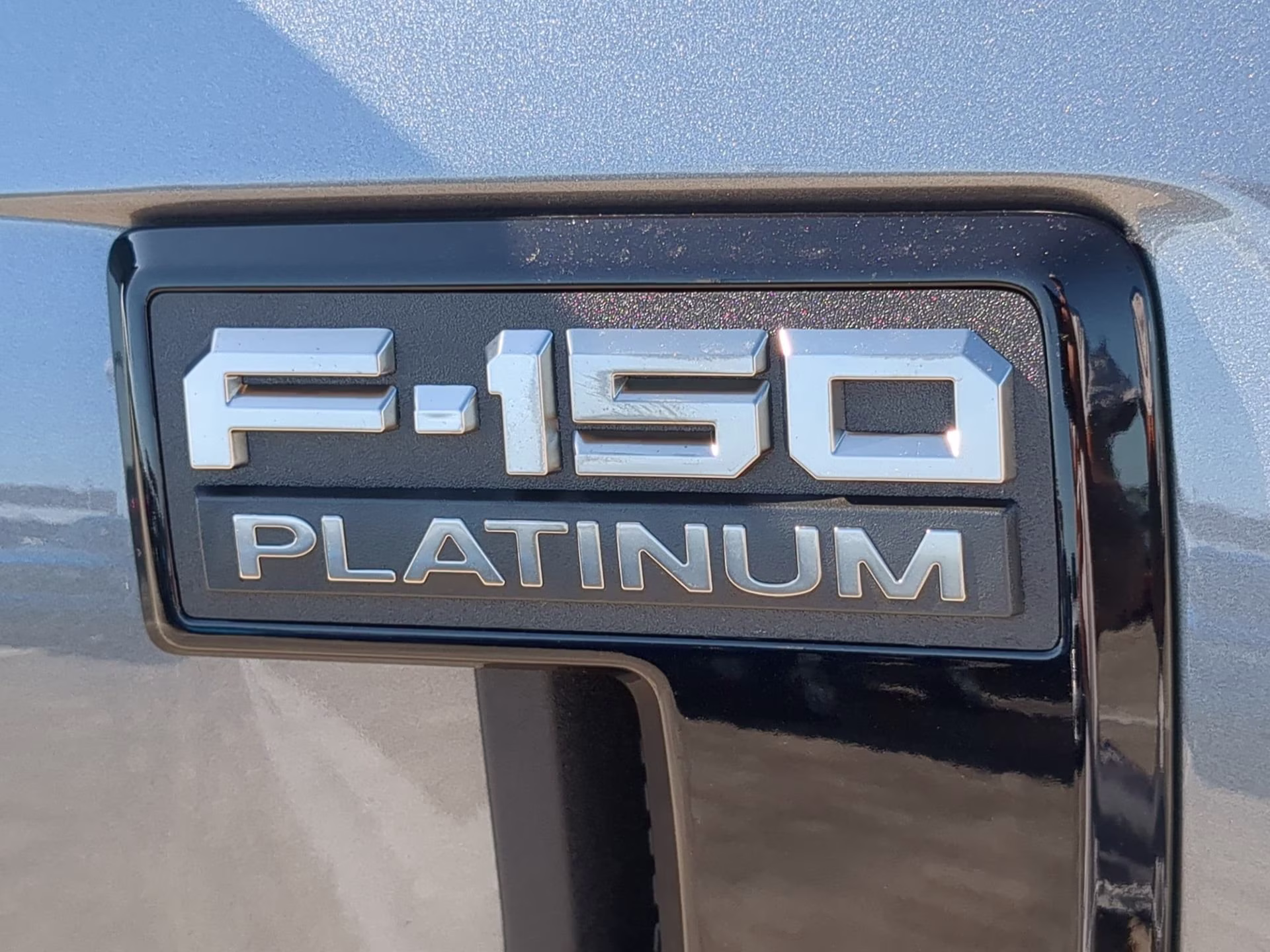 2026 Carbonized Gray Metallic Ford F-150 Platinum Crew Cab Pickup 4X4 Truck
