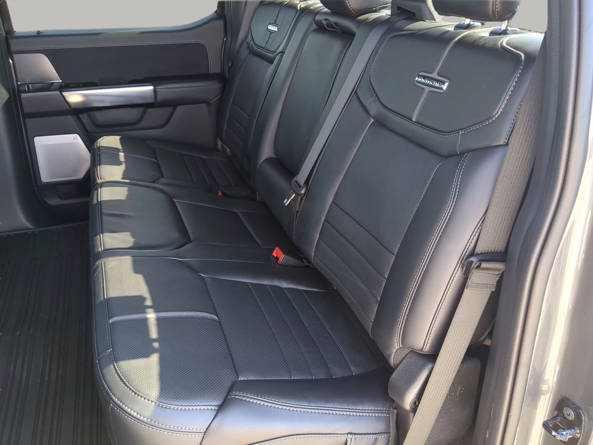 2026 Carbonized Gray Metallic Ford F-150 Platinum Crew Cab Pickup 4X4 Truck