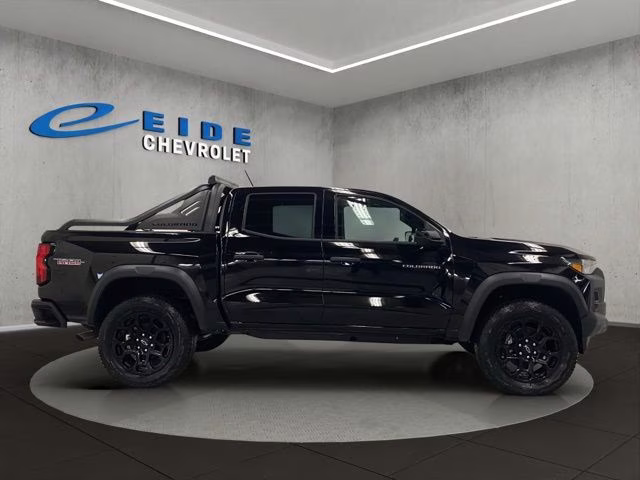 2026 Black Chevrolet Colorado Trail Boss 4X4 Truck