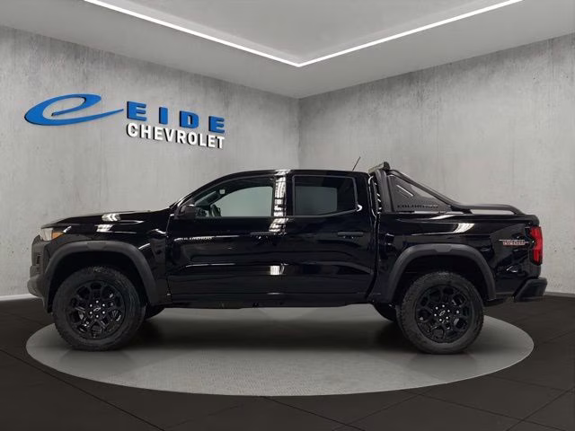 2026 Black Chevrolet Colorado Trail Boss 4X4 Truck