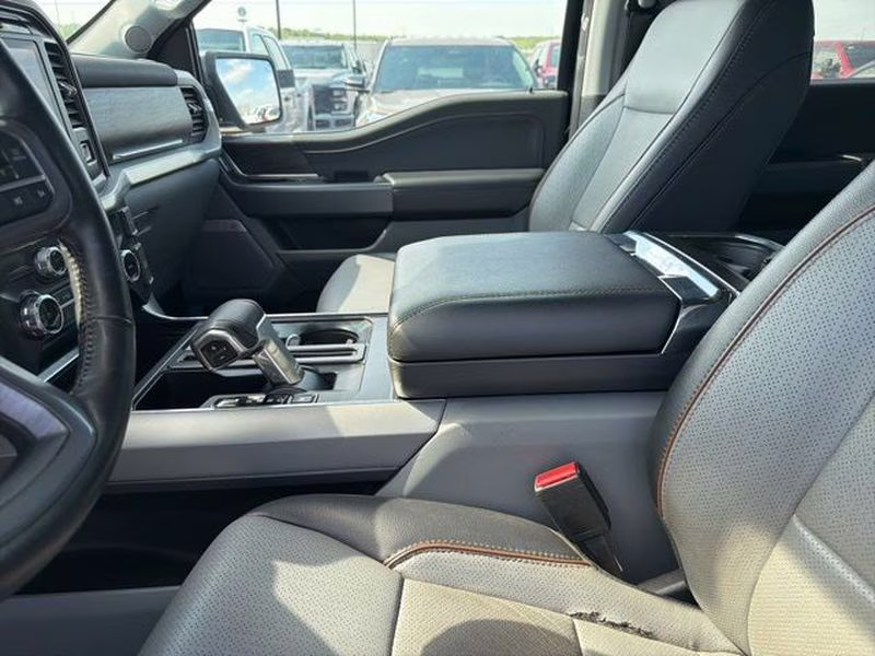 2024 Antimatter Blue Metallic Ford F-150 LARIAT 4X4 Truck