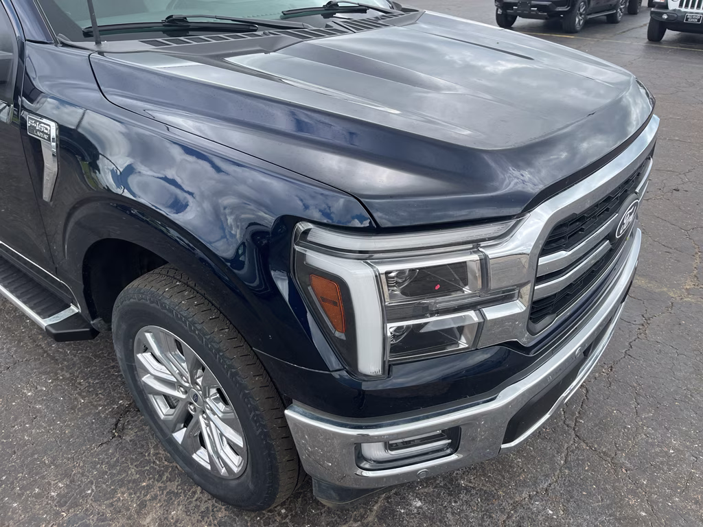 2024 Antimatter Blue Metallic Ford F-150 LARIAT 4X4 Truck
