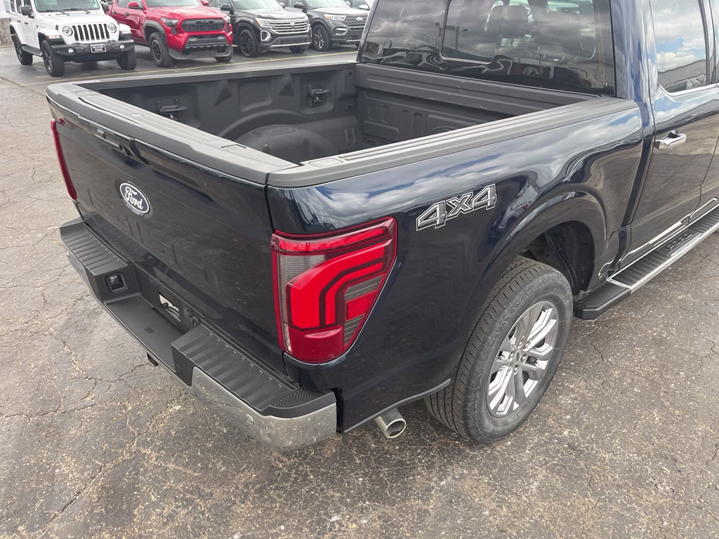 2024 Antimatter Blue Metallic Ford F-150 LARIAT 4X4 Truck