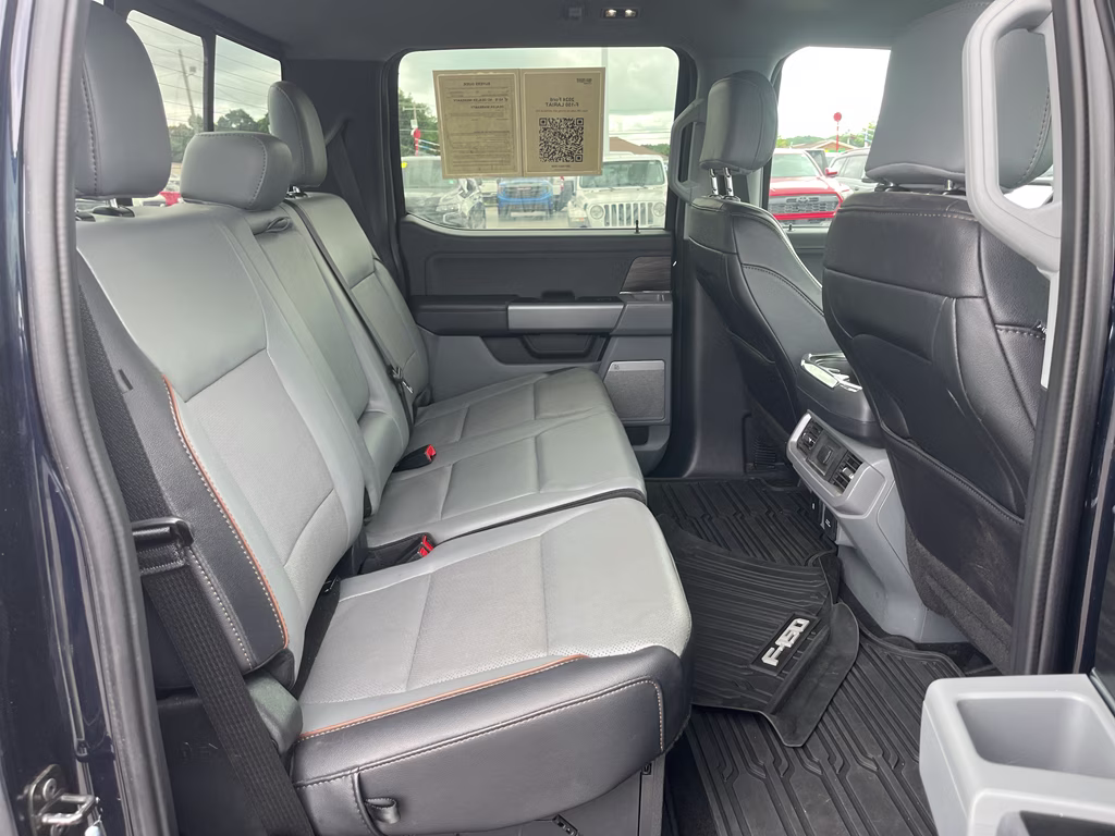2024 Antimatter Blue Metallic Ford F-150 LARIAT 4X4 Truck