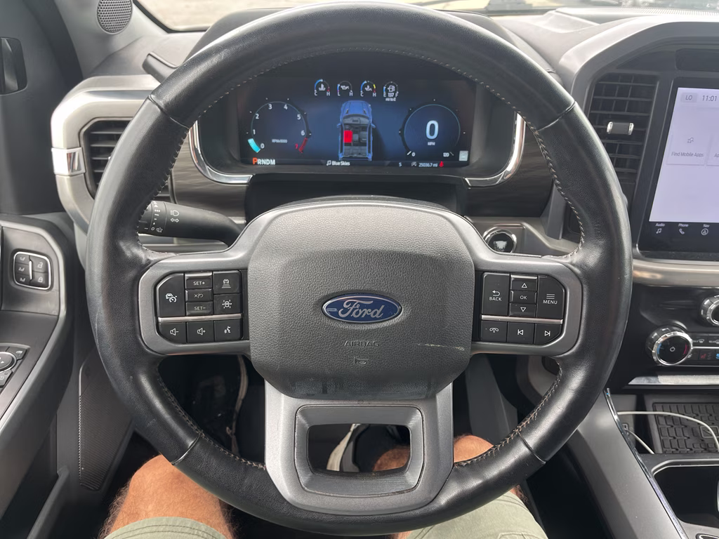 2024 Antimatter Blue Metallic Ford F-150 LARIAT 4X4 Truck