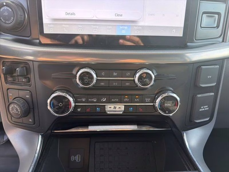 2024 Antimatter Blue Metallic Ford F-150 LARIAT 4X4 Truck