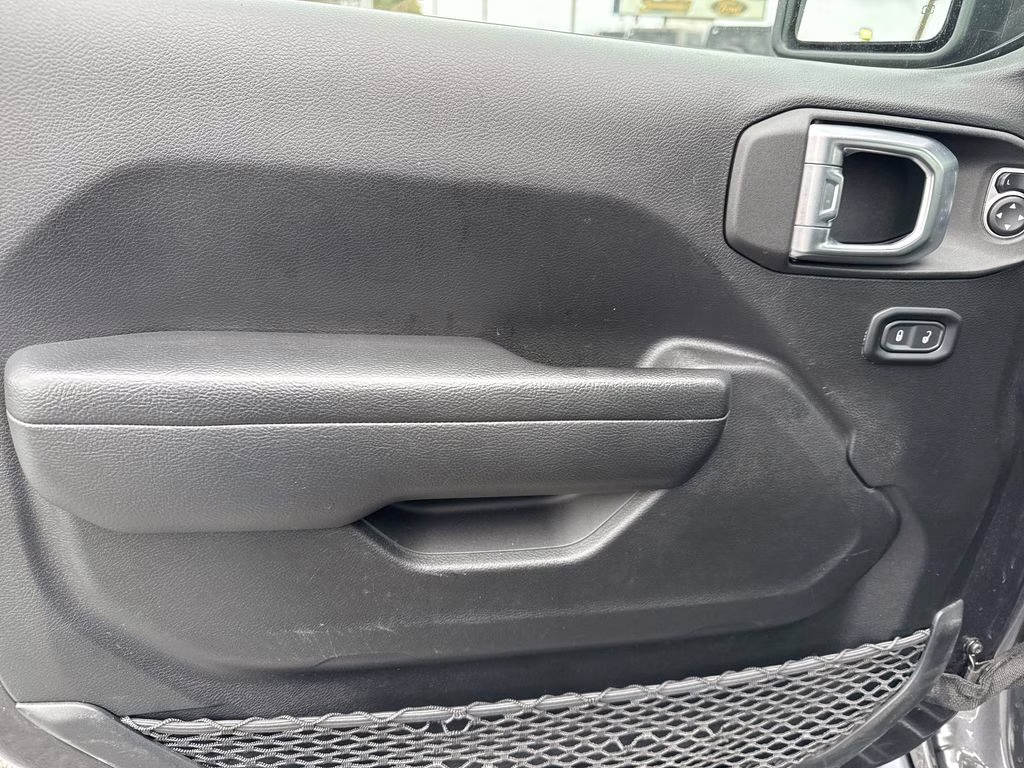 2022 Granite Crystal Metallic Clearcoat Jeep Wrangler Unlimited Rubicon 4X4 SUV