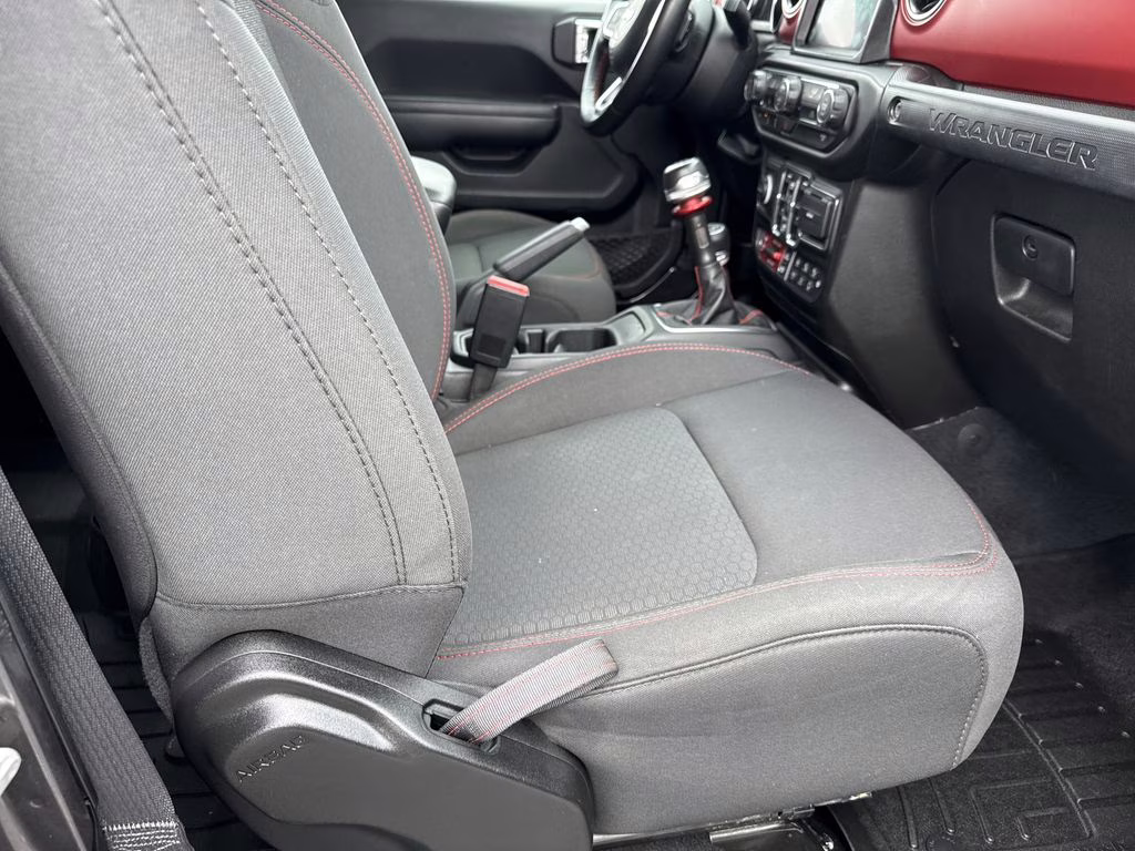 2022 Granite Crystal Metallic Clearcoat Jeep Wrangler Unlimited Rubicon 4X4 SUV