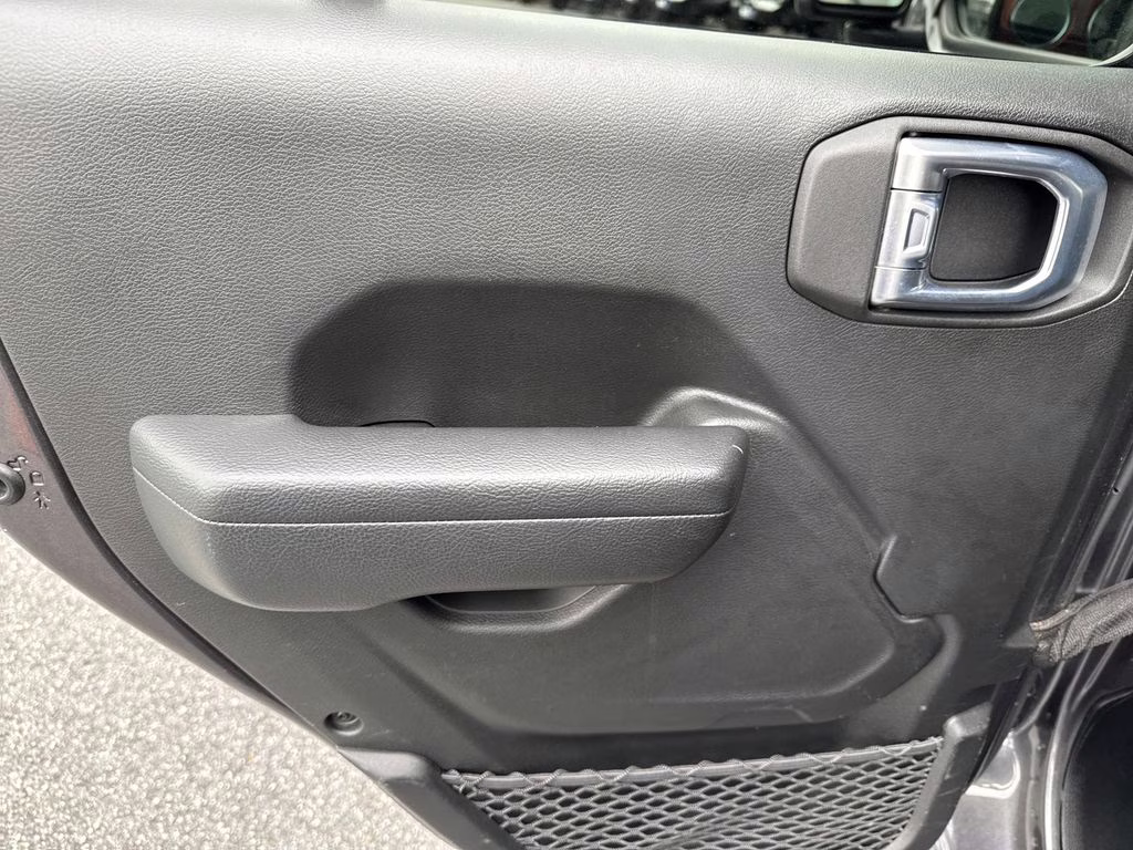 2022 Granite Crystal Metallic Clearcoat Jeep Wrangler Unlimited Rubicon 4X4 SUV