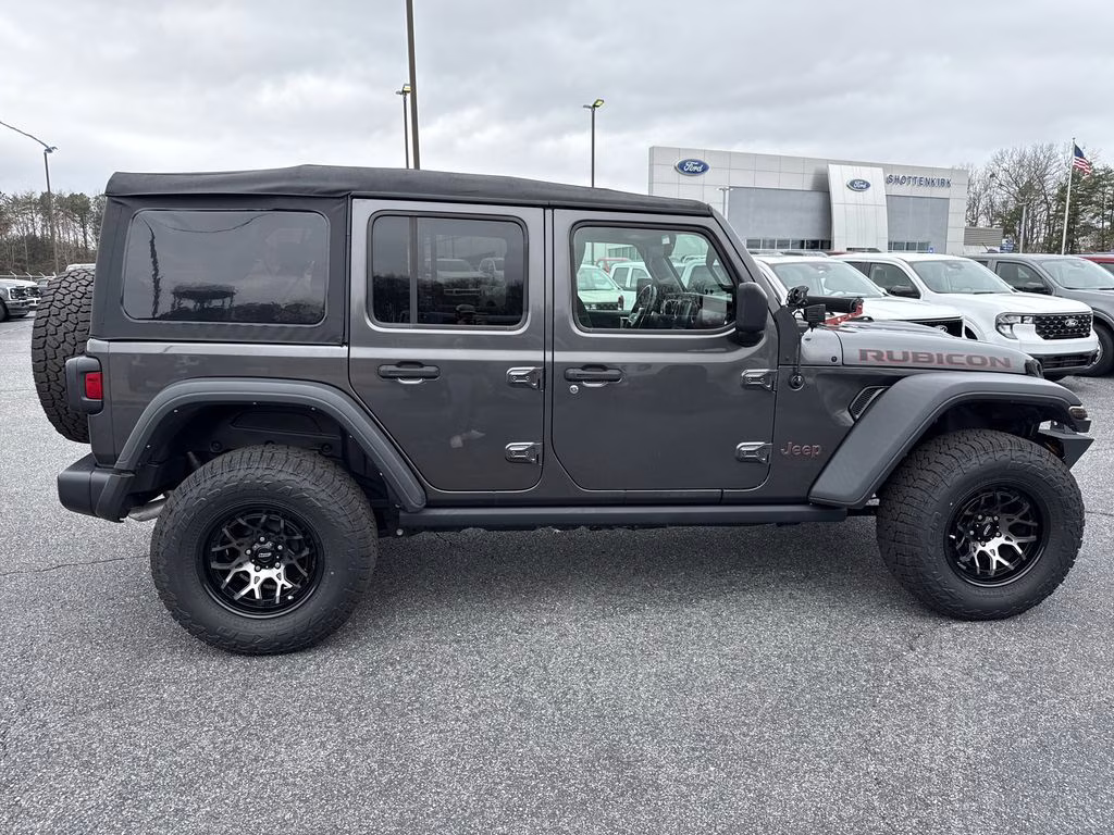 2022 Granite Crystal Metallic Clearcoat Jeep Wrangler Unlimited Rubicon 4X4 SUV