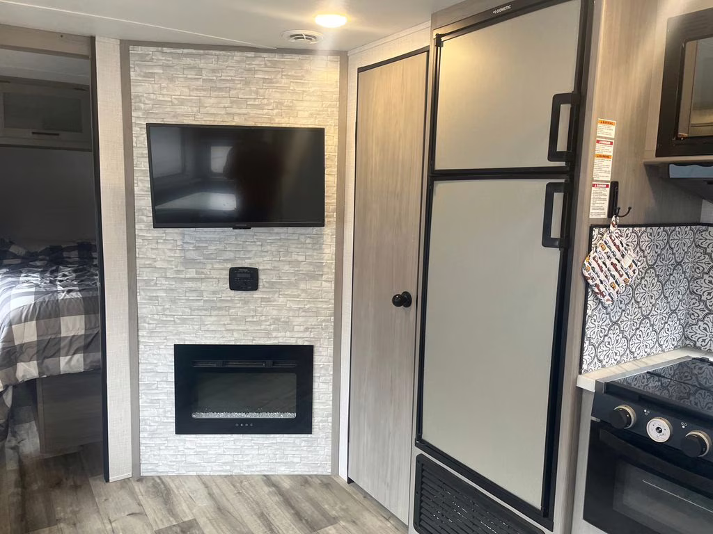 2023 Keystone Coleman 2755BH