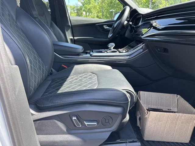 2023 White Audi SQ7 Premium Plus AWD SUV