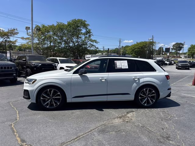 2023 White Audi SQ7 Premium Plus AWD SUV