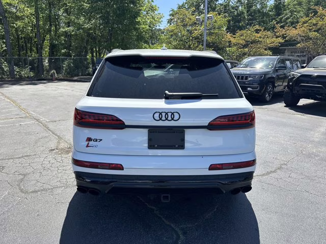 2023 White Audi SQ7 Premium Plus AWD SUV