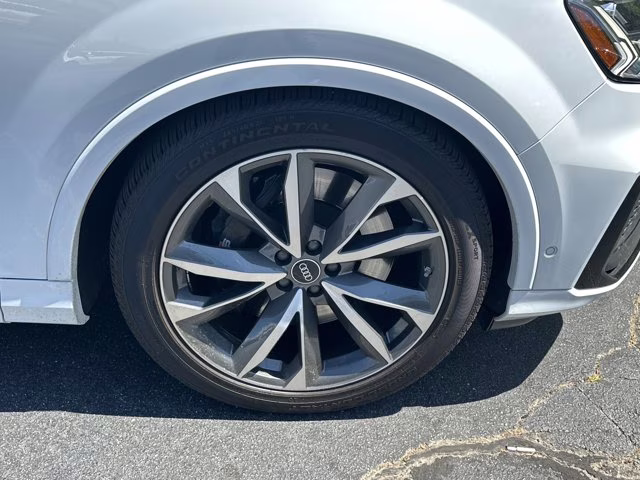 2023 White Audi SQ7 Premium Plus AWD SUV