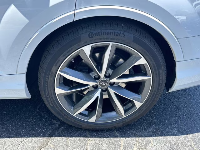 2023 White Audi SQ7 Premium Plus AWD SUV