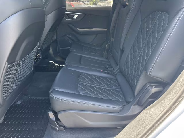 2023 White Audi SQ7 Premium Plus AWD SUV